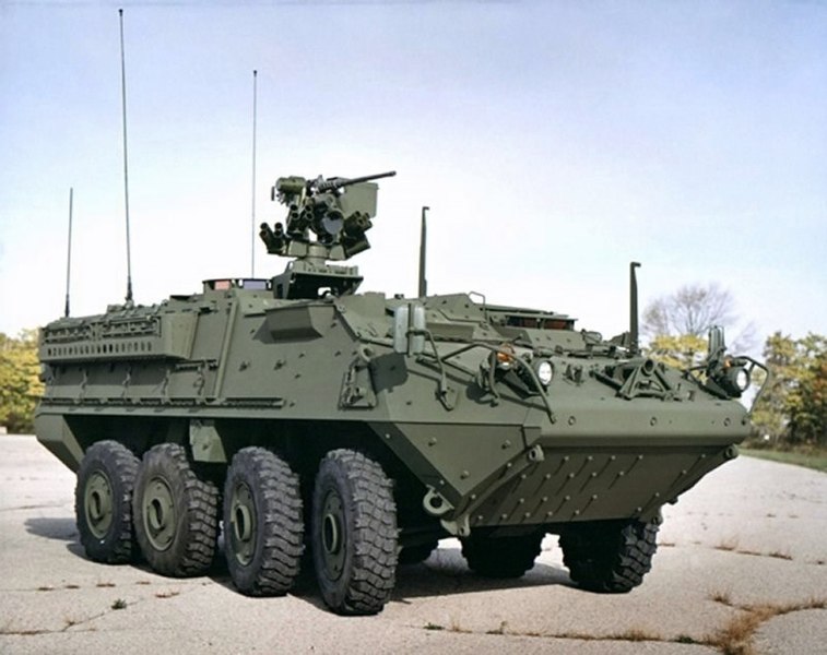 Primele imagini cu un blindat Stryker pe câmpul de luptă din Ucraina VIDEO