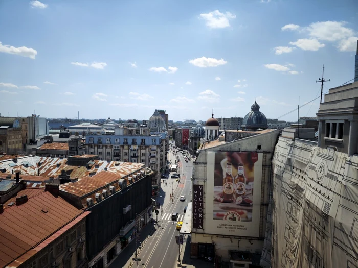 Xiaomi 12S Ultra camera wide Calea Victoriei