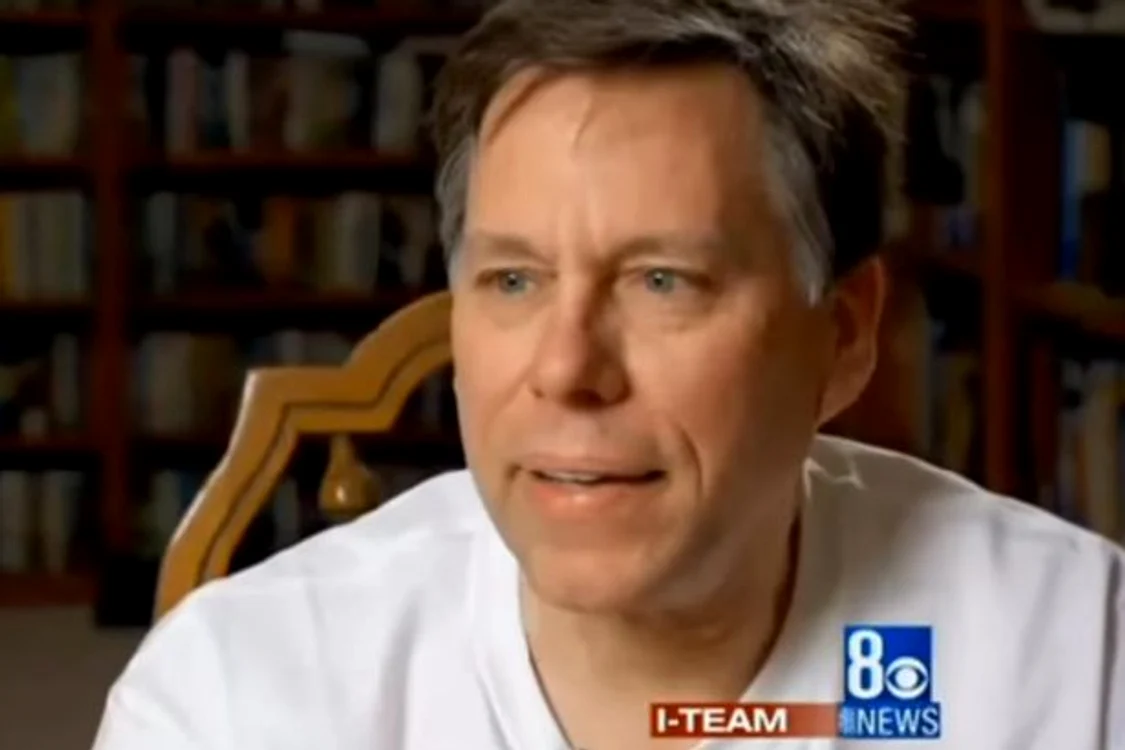 Bob Lazar a fost cel care a afirmat că într-o emisiune televizată că Zona 51 sunt ținute ascunse dovezi ale existenței extratereștrilor