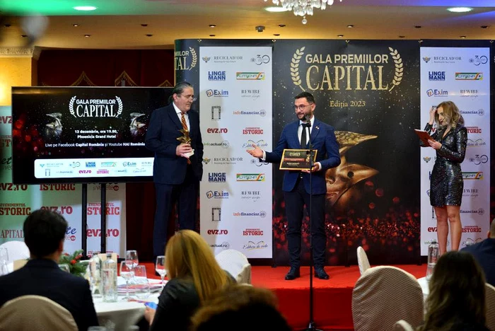 Primarul Andrei Carabelea a fost premiat FOTO Revista Capital