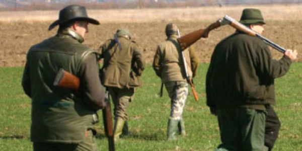 Concurenţă pentru fondurile de vânătoare