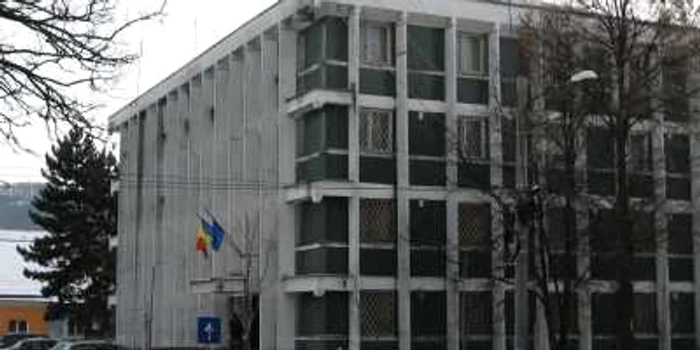 Clădirea fostei Miliţii disputată de Jandarmi şi de Centrul Militar