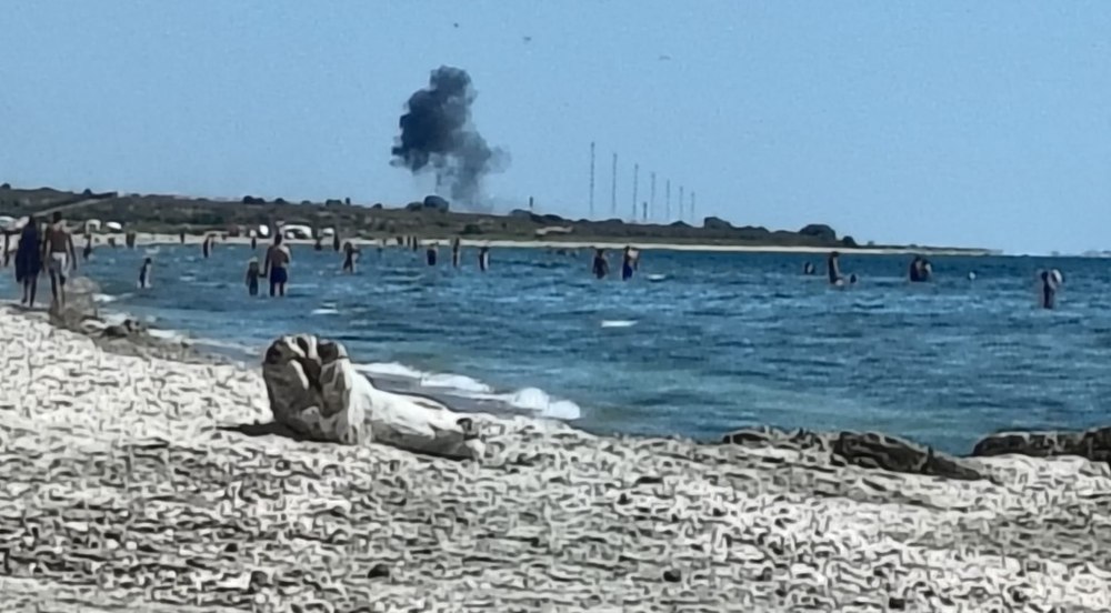 „Am fost convinsă ca sunt drone”. Exercițiile militare desfășurate în Poligonul de la Capu Midia au speriat turiștii de pe plaje