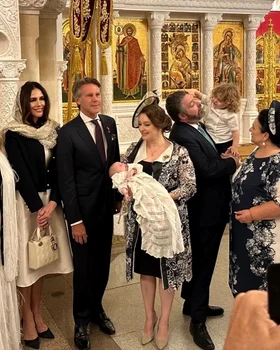 Prințul Emanuele Filiberto de Savoia și Adriana Abascal la botezul Prințesei Kira Leonida a Rusiei cu Marele Duce George și Prințesa Victoria Romanova a Rusiei. FOTO: Instagram