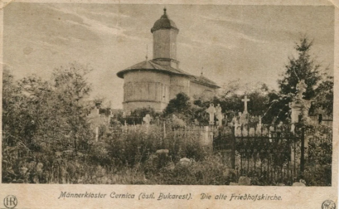 Mănăstirea Cernica din județul Ilfov și vechiul cimitir al bisericii, la începutul secolului XX (© iMAGO Romaniae)