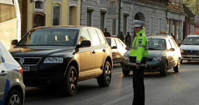 Circulaţia în zonă a fost blocată mai bine de o oră