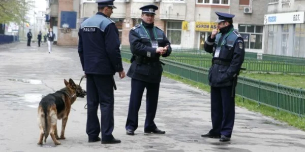 politisti adevarul