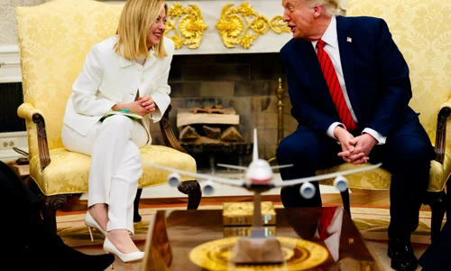 Donald Trump și Georgia Meloni în Biroul Oval Foto profimedia jpg