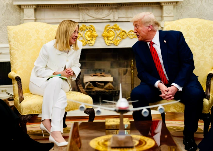 Donald Trump și Georgia Meloni în Biroul Oval Foto Profimedia