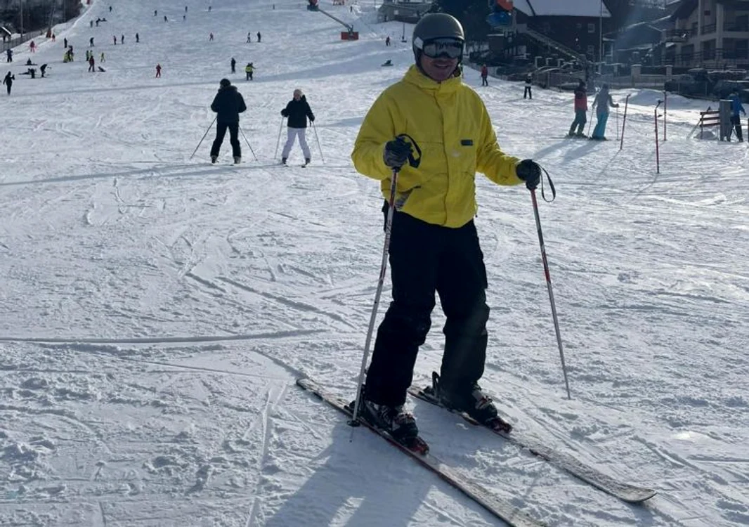 
    Vasile Cîtea a dat ringul de box pe pârtiile pline de zăpadă  