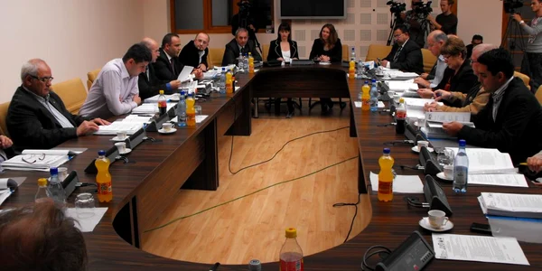 Consilierii târgovişteni lucrează doar în plen