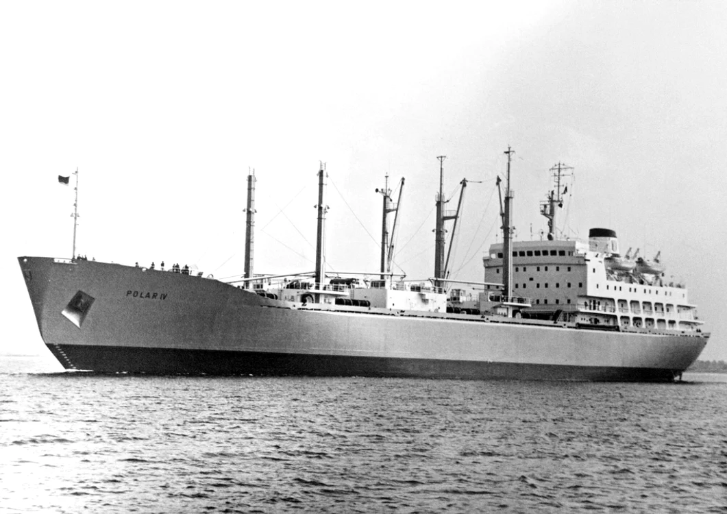 Nava POLAR IV FOTO Mihai Mironescu
