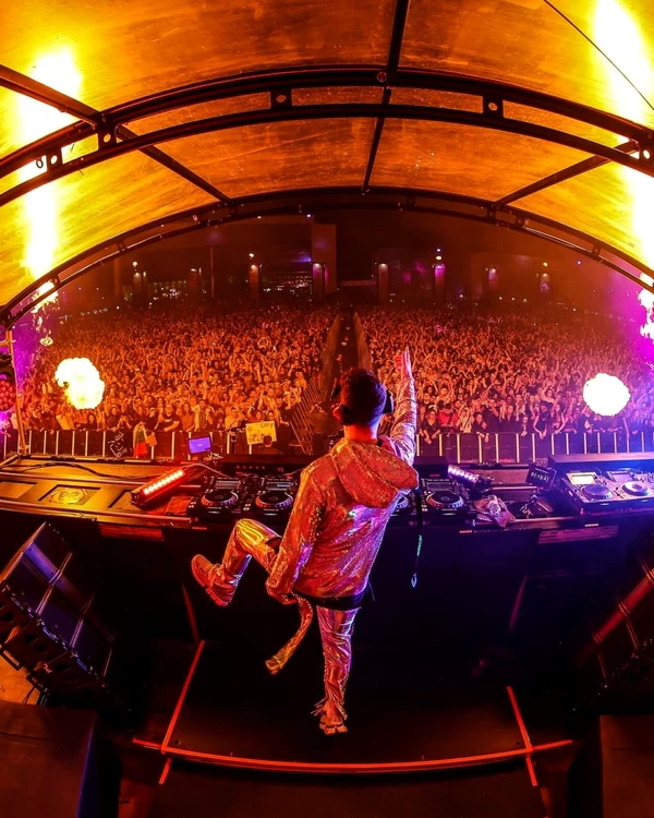 Foto: Don Diablo pe scena principală a festivalului/ Sursă foto: SAGA Festival