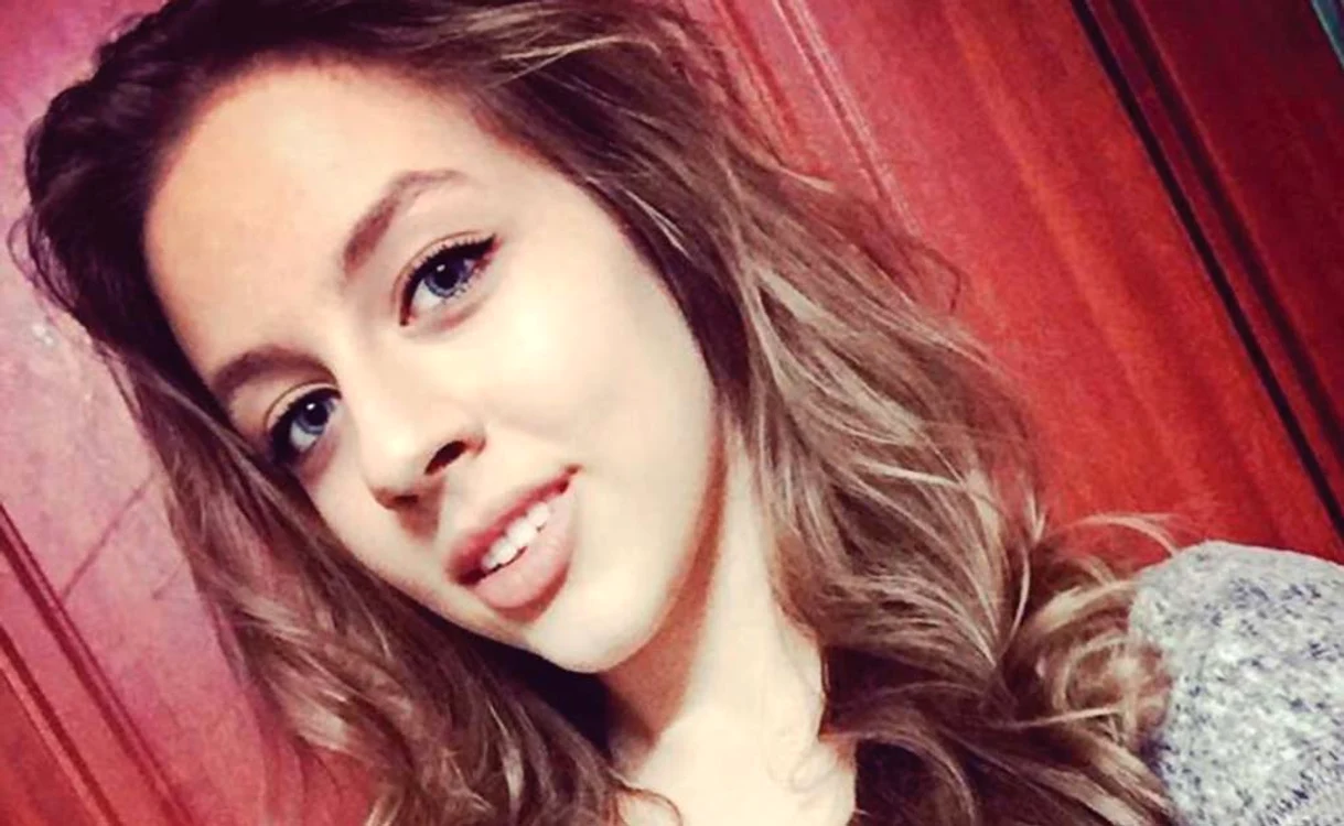 
    2017: La 15 ani, Jenny,  aşa cum o alintă  toată lumea,  este o adolescentă  superbă, de  care vom mai  auzi în showbiz  