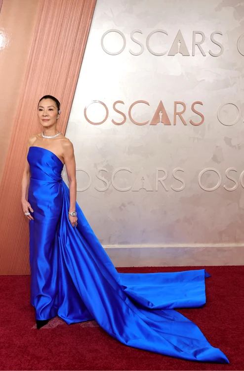 Michelle Yeoh în Balenciaga pe Covorul roșu la Oscar 2025 Foto Getty Images Vogue Arabia 
