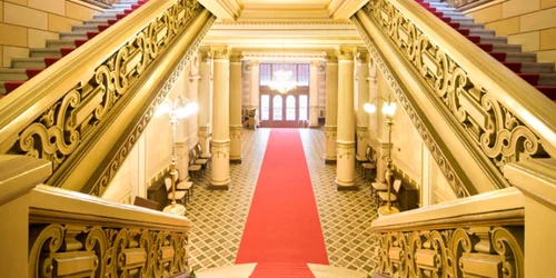 vanzare palatul bragadiru jpg
