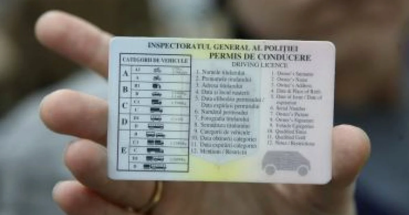 Un şofer carea făcut accident lângă Tîrgovişte este bănuit că a luat permisul fraudulos