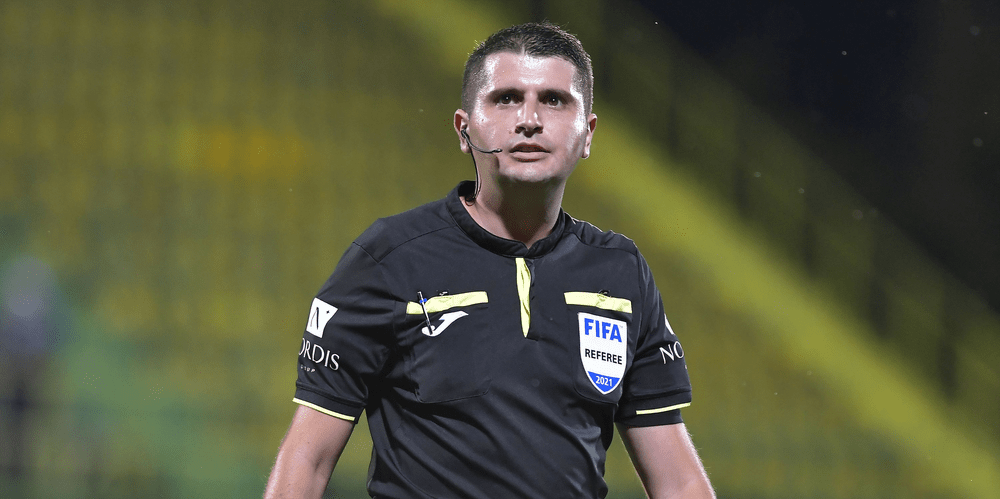 Arbitrul Andrei Chivulete, pus să plătească harababura pe care a provocat-o la meciul Sepsi - Craiova 