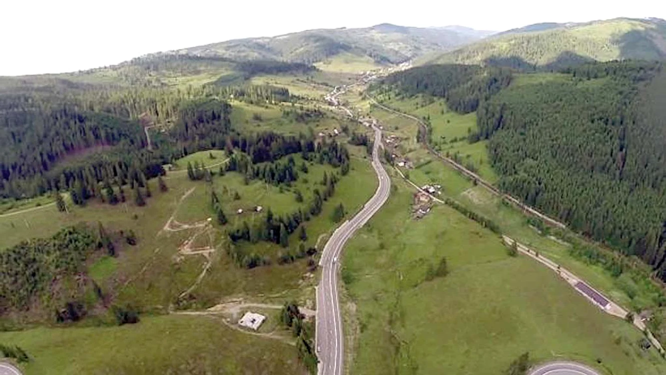 Pasul Mestecăniş este unul dintre cele mai pitoreşti din România