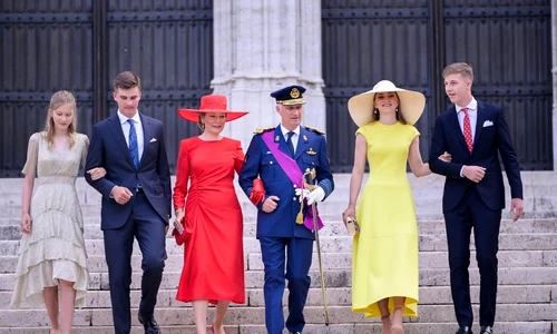 Printesa Elisabeta, regina Mathilde si Regele Philippe al Belgiei de Ziua Nationala   Casa Regala (2) jpg