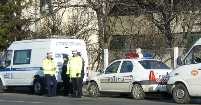 Poliţiştii vor acţiona pe drumurile din Neamţ pe toată durata mini-vacanţei de Rusalii