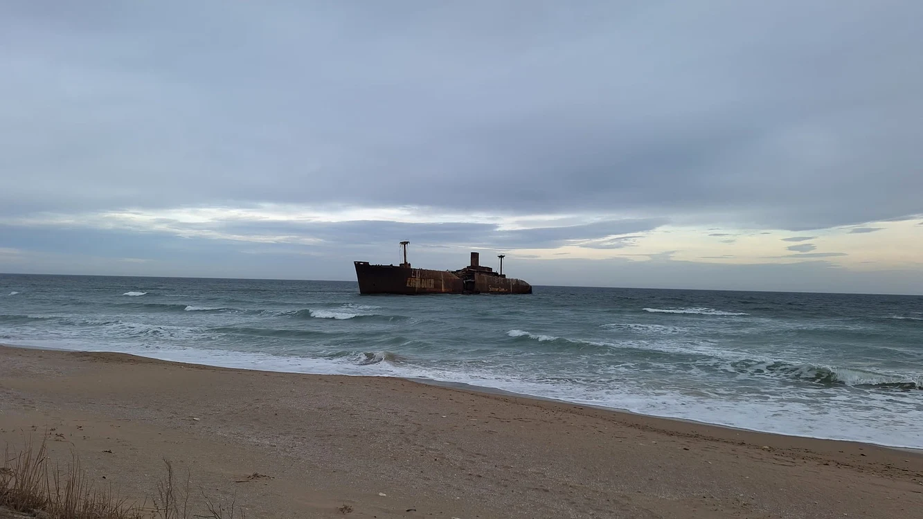 foto plaja si epaja costinesti