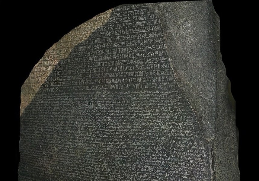 15 iulie: În urmă cu 226 de ani, a fost descoperită Piatra din Rosetta - cheia descifrării hieroglifelor egiptene