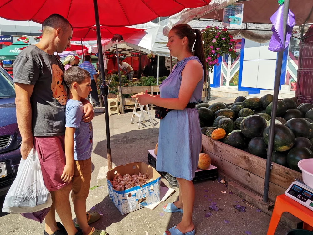 Producătorii țin la preț și spun că au profit dacă vând singuri FOTO: A.M.