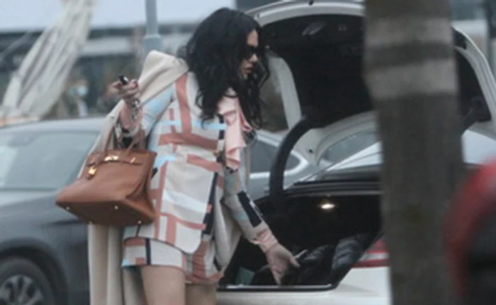 
    Ioana are o colecție impresionantă de genți Hermes  