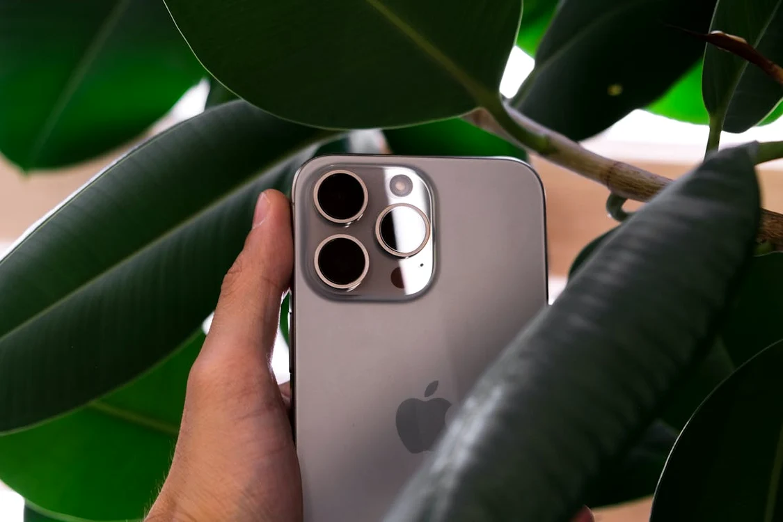 Trucuri s╠ªi sfaturi pentru a folosi la maxim iPhone 17 jpg