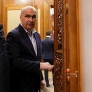 Reprezentanți ai PSD, PNL, USR, UDMR și ai minorităților naționale fac declarații de presă la finalul unei ședințe la Palatul Parlamentului, în București. FOTO Inquam Photos / Octav Ganea