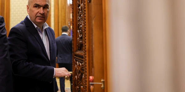 Reprezentanți ai PSD, PNL, USR, UDMR și ai minorităților naționale fac declarații de presă la finalul unei ședințe la Palatul Parlamentului, în București. FOTO Inquam Photos / Octav Ganea