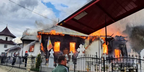 incendiu biserica