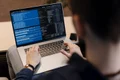 Programator IT Foto Freepik com jpg