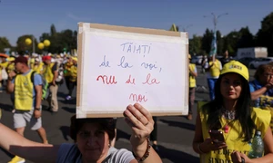 Protest educație - mii de profesori în Piața Victoriei FOTO Inquam / Octav Ganea 