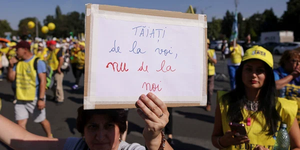 Protest educație - mii de profesori în Piața Victoriei FOTO Inquam / Octav Ganea 