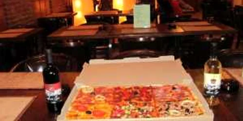 Pizza Şasă Kai face furori în Dublin Irish Pub