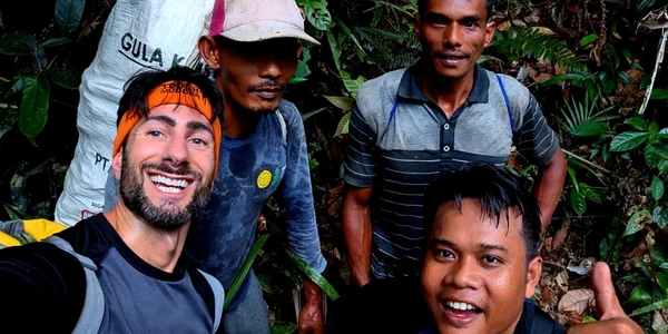 un grup de cercetatori au gasit o floare rara foto x @BBCIndonesia jpg