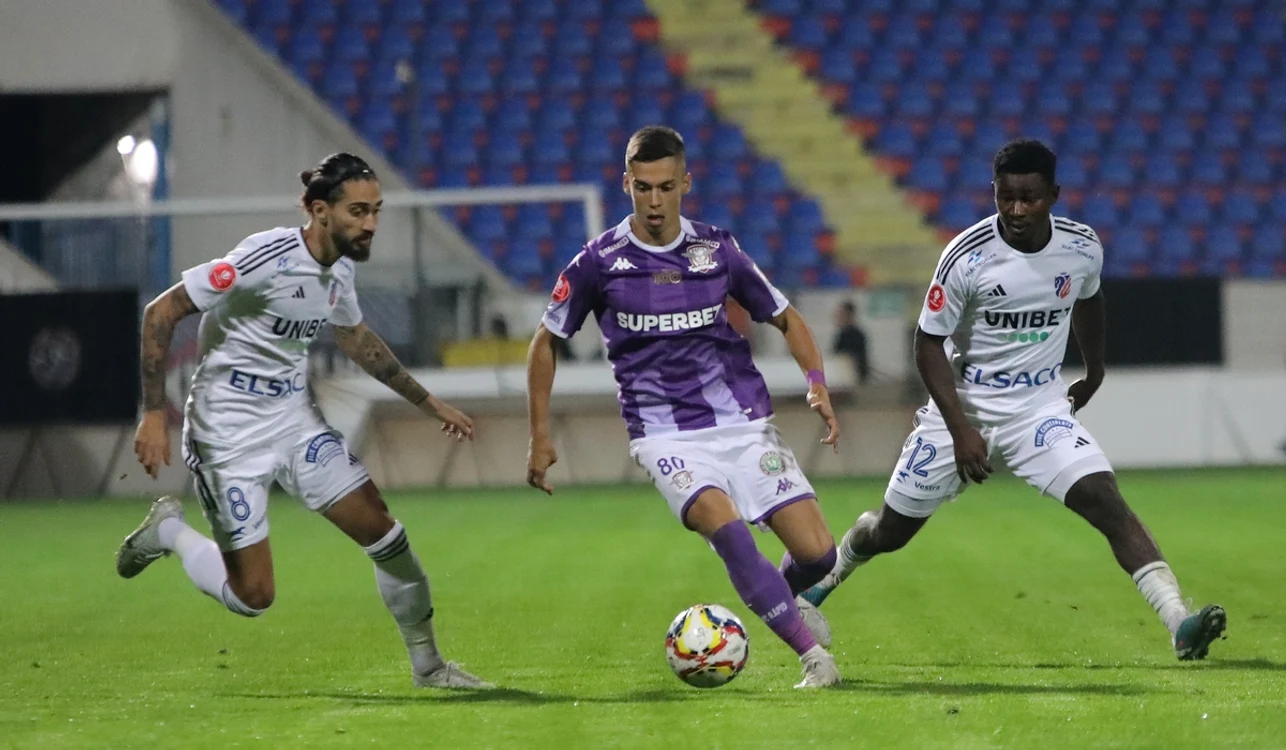 Rapid s-a impus fără probleme (FOTO: Sportpictures)