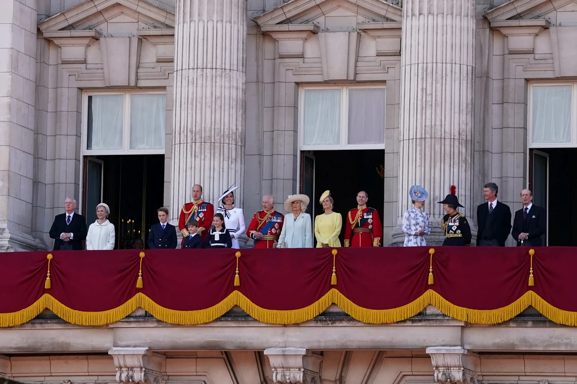 Familia regală britanică la evenimentul Trooping The Colour