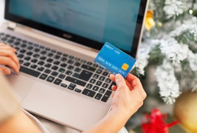 laptop şi card