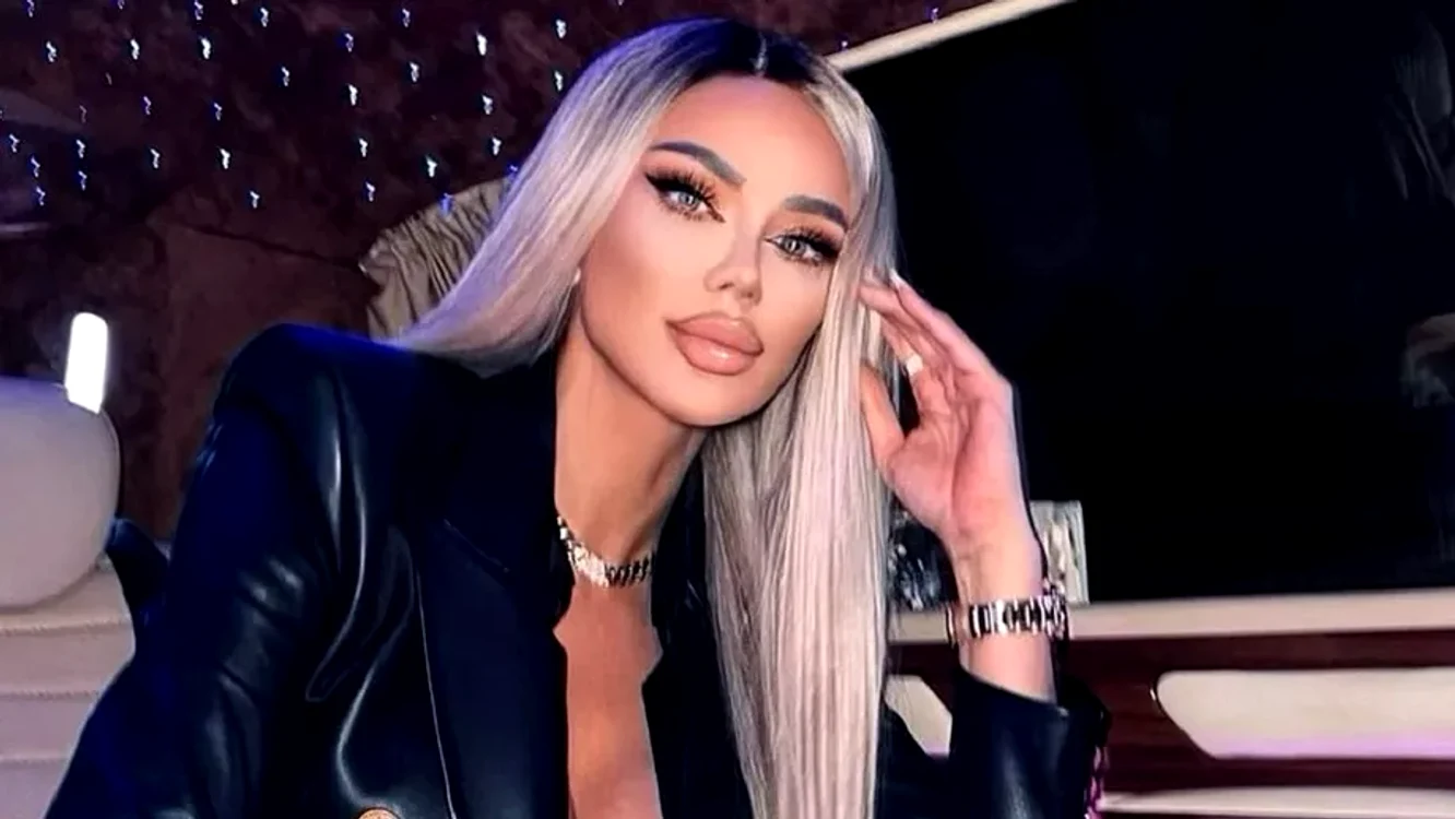 Bianca Drăgușanu petrece în Dubai