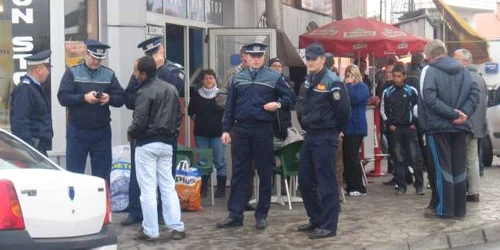 Politistii si-au intensificat actiunile in locurile aglomerate