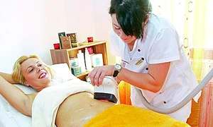 Vedeta a scăpat de 4 cm  în talie, într o lună jpeg