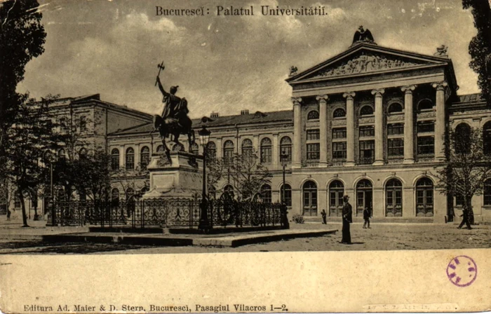 Universitata din Bucuresti, într-o vedere, la sfârşitul secolului XIX, începutul secolului XX FOTO via cutiacuvechituri.wordpress.com