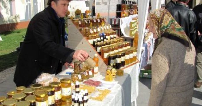 Vizitatorii vor putea cumpăra diferite produse pe bază de miere