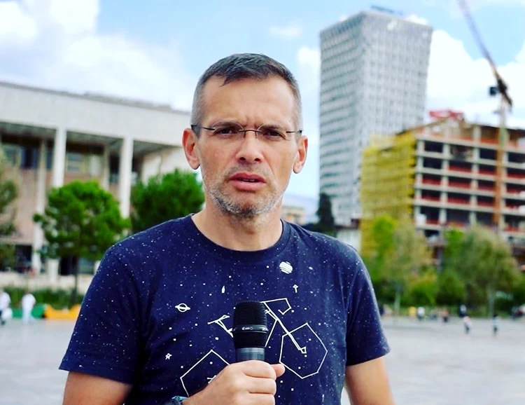 Adelin Petrişor pleacă de la TVR foto: Instagram