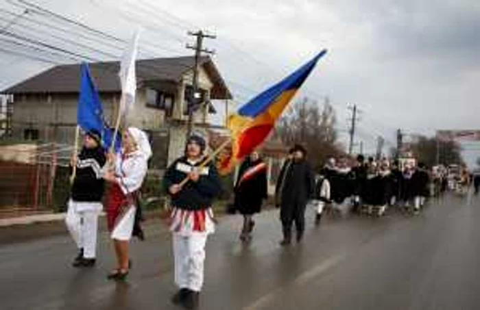 Marș pe străzile Cumpenei