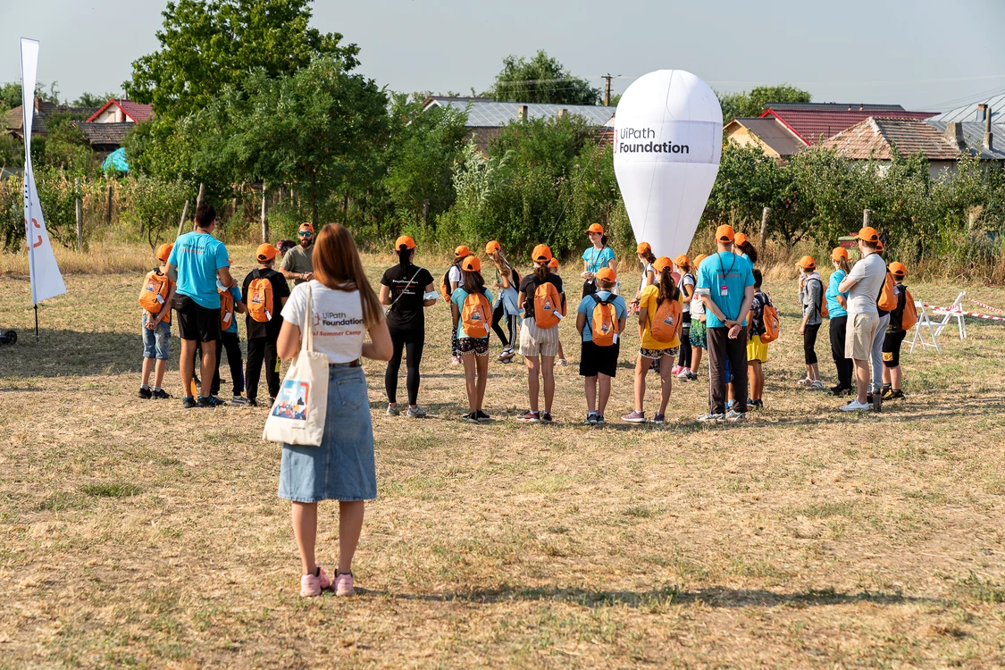 Elevii sunt sprijiniți de-a lungul întregului ciclu de învățământ FOTO: arhiva UiPath Foundation