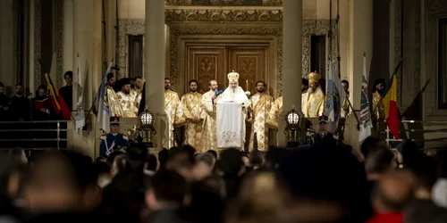 Patriarhul Daniel oficiaza slujba de Inviere la Catedrala Patriarhala FOTO Mediafax